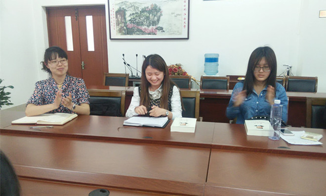 开云手机登录入口2013学生党支部召开“两学一做”理论学习交流会