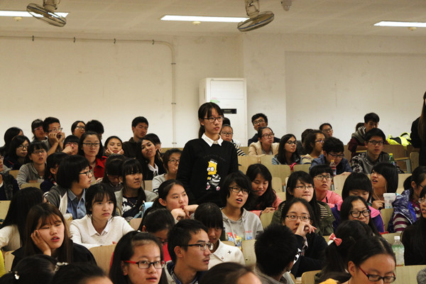 【开云手机登录入口新生导航系列讲座】Learn to learn--开云手机登录入口院长与14级学生亲密接触