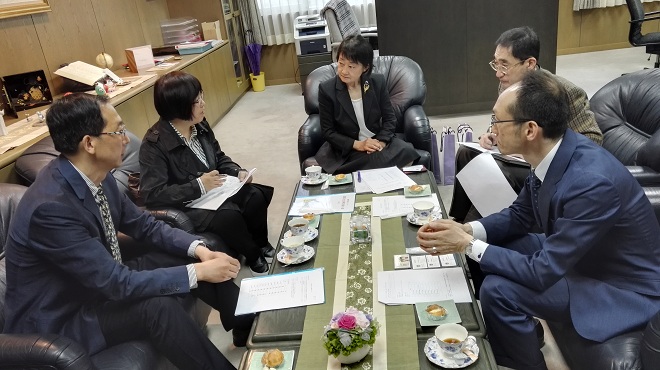 开云手机登录入口代表团赴日本高校交流访问