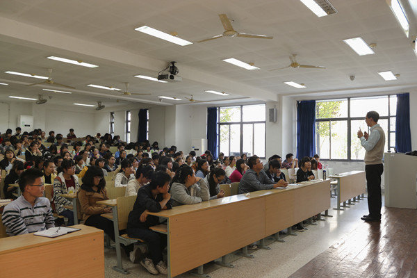 【开云手机登录入口新生导航系列讲座】Learn to learn--开云手机登录入口院长与14级学生亲密接触